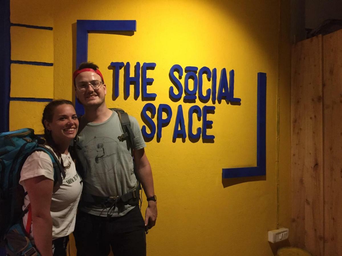 The Social Space Hostel Mumbai Exterior foto